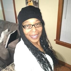 Meet your Posher, Deedee